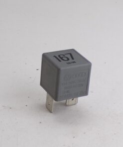 RELÉ  VOLKSWAGEN AUDI 191906383C 191 906 383C V23134B55X216 V23134-B55-X216