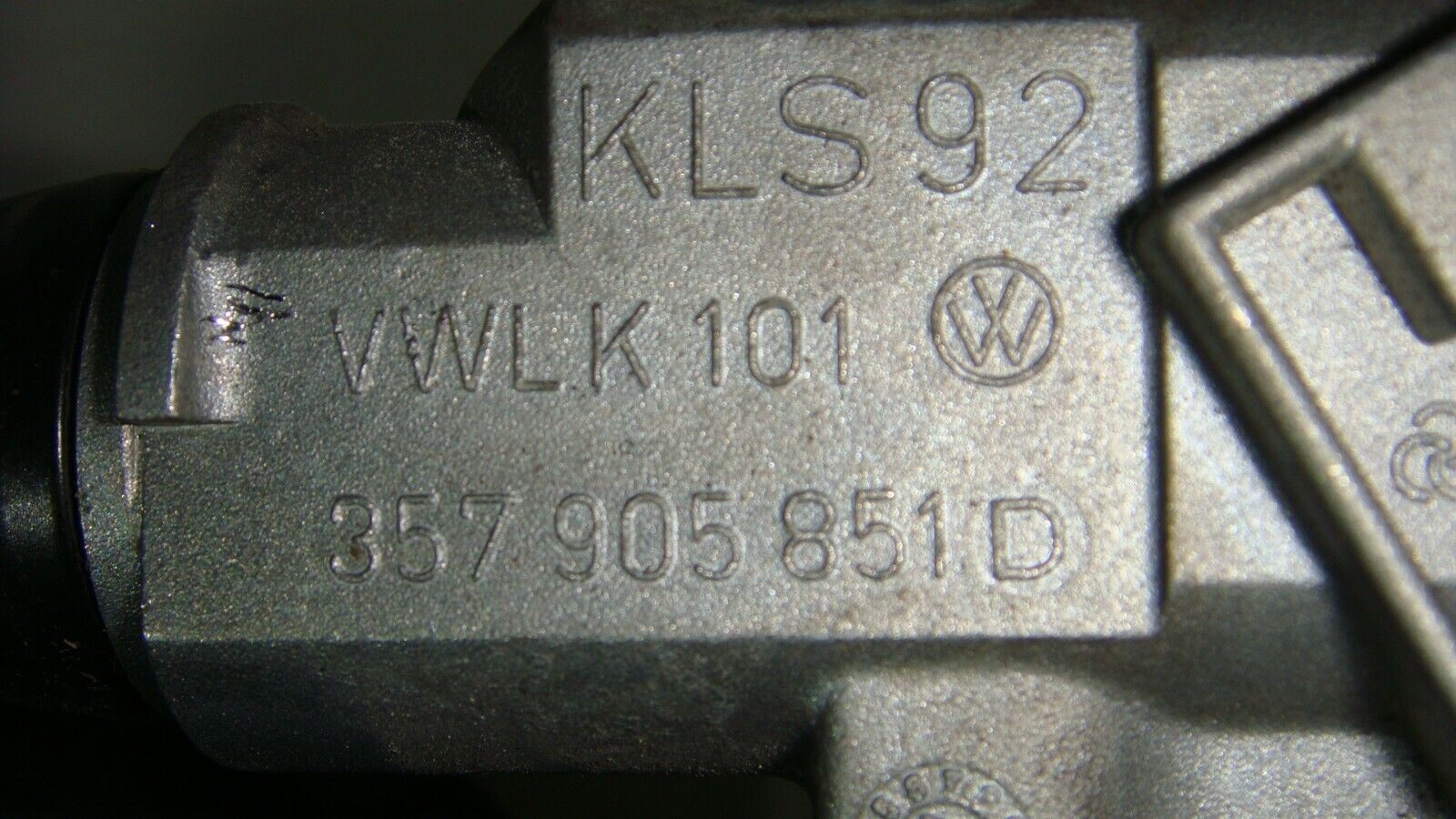 CLAUSOR BOMBIN ARRANQUE CON LLAVE ANTENA INMO VW PASSAT 357905851D 1H0953254C - Imagen 3