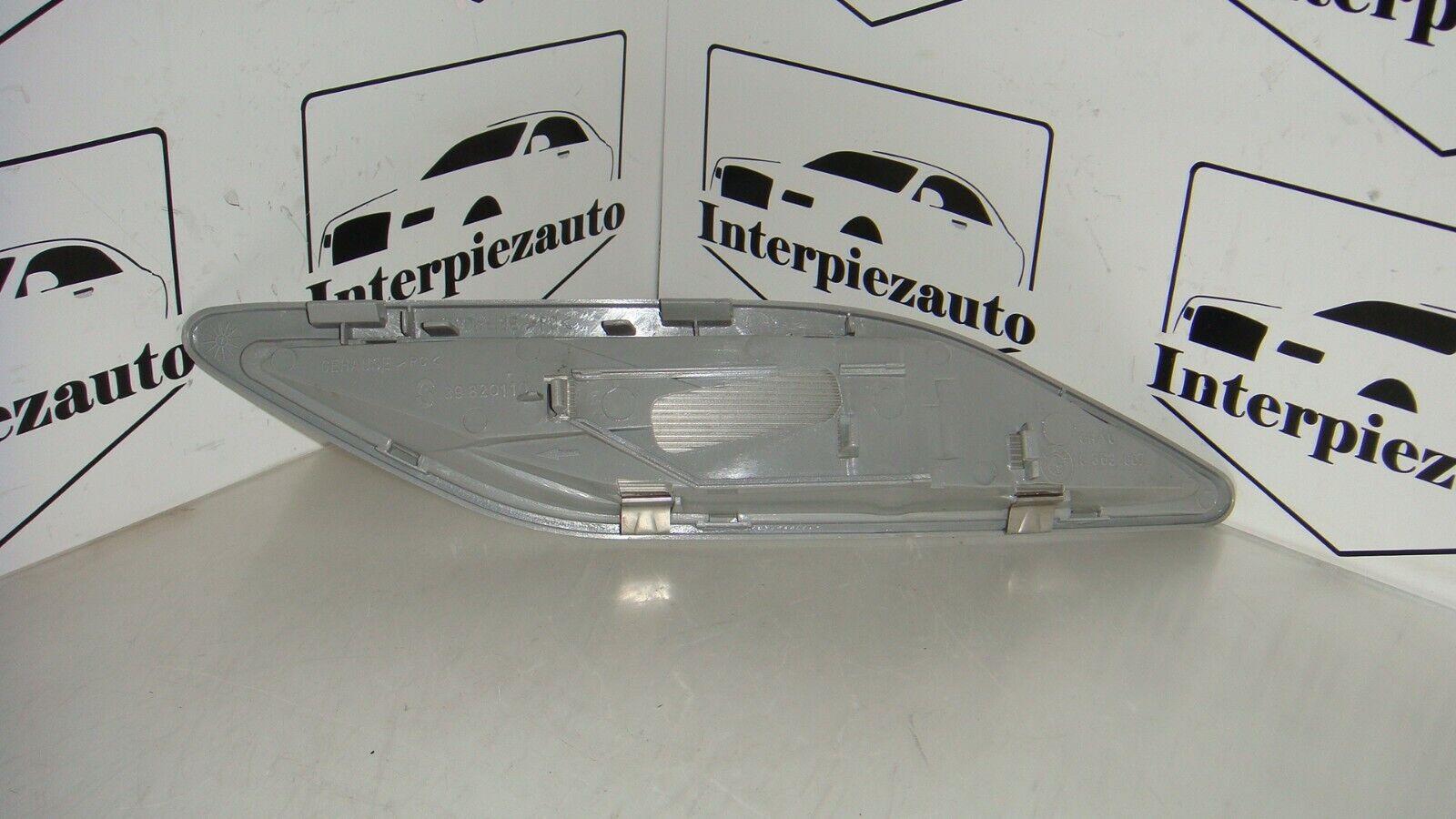 LUCES INTERIORES TRASERAS DERECHA E IZQUIERDA BMW E39 8363607 8363608 - Imagen 3