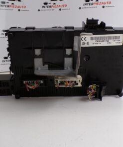 CAJA DE FUSIBLES RENAULT P8200621763A P8200621763 --A 12141569 281180834A