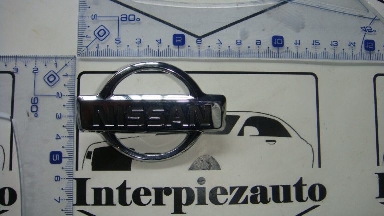 EMBLEMA ANAGRAMA NISSAN 5 cm x 7 cm