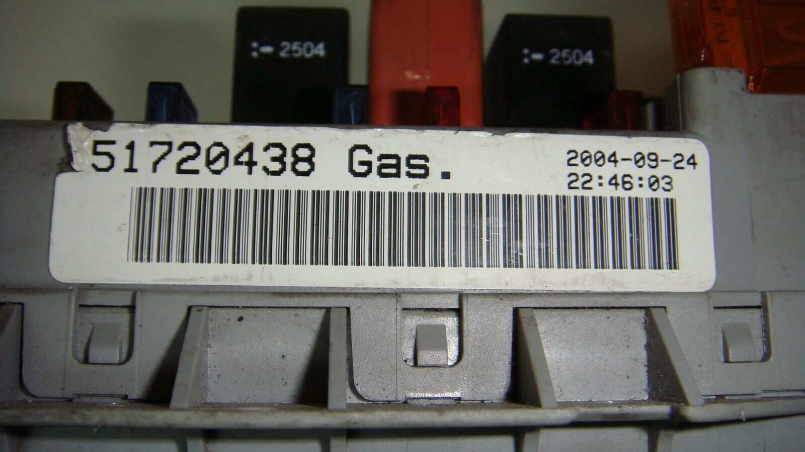 CAJA DE FUSIBLES RELES FIAT PALIO 51720438 Gas - Imagen 4