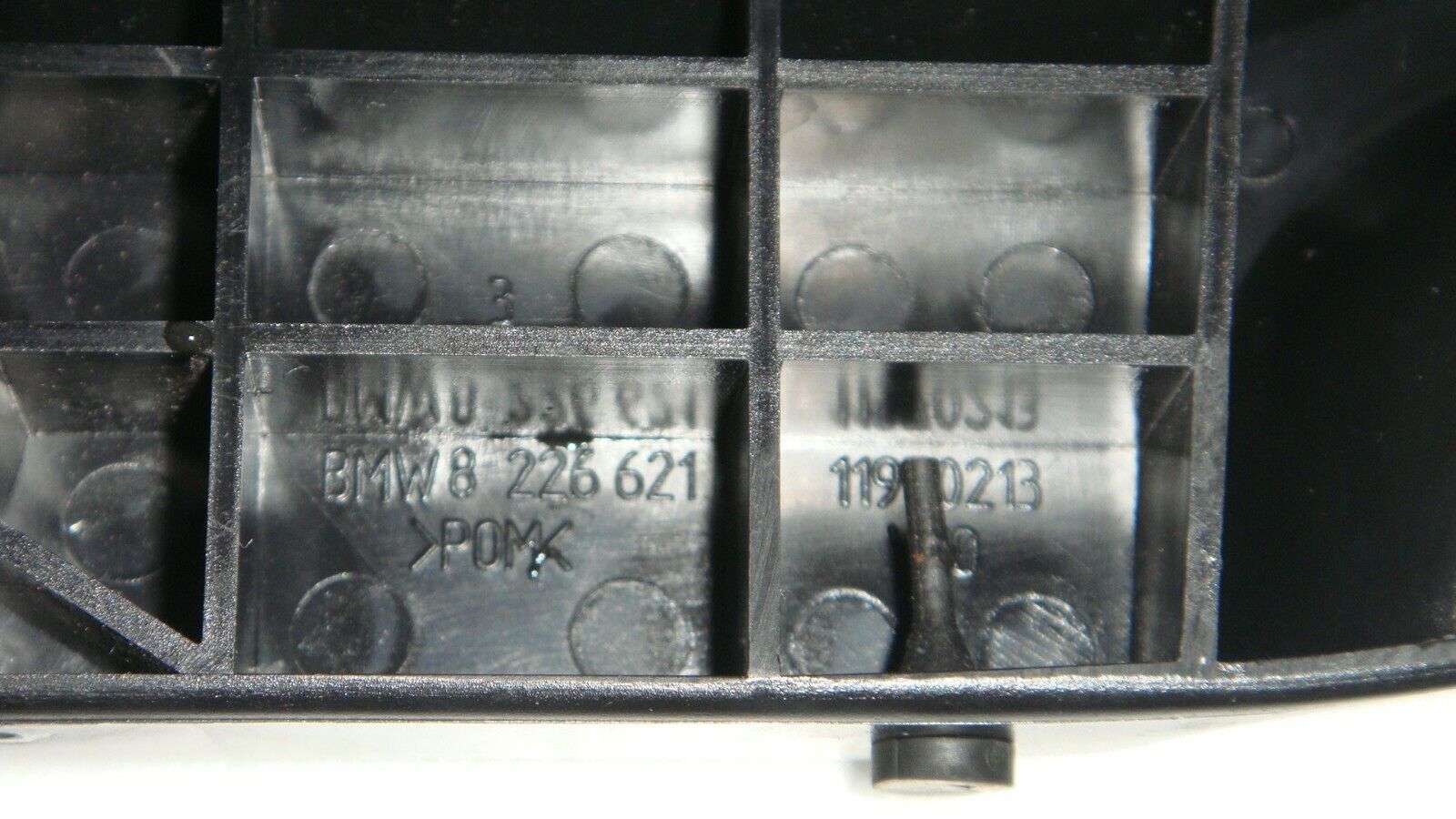 MANETA APERTURA CAPOT BMW E38 E39 8226612 8 226 621 - Imagen 4